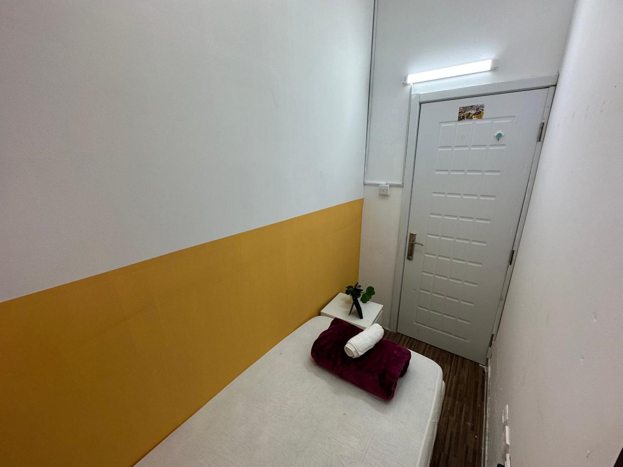 Wonderful Partition In Al Barsha 1 Near Metro Dubaï